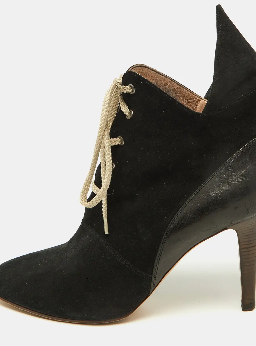 Chloe Black Suede and Leather Pointed Toe Ankle Booties Size 38.5