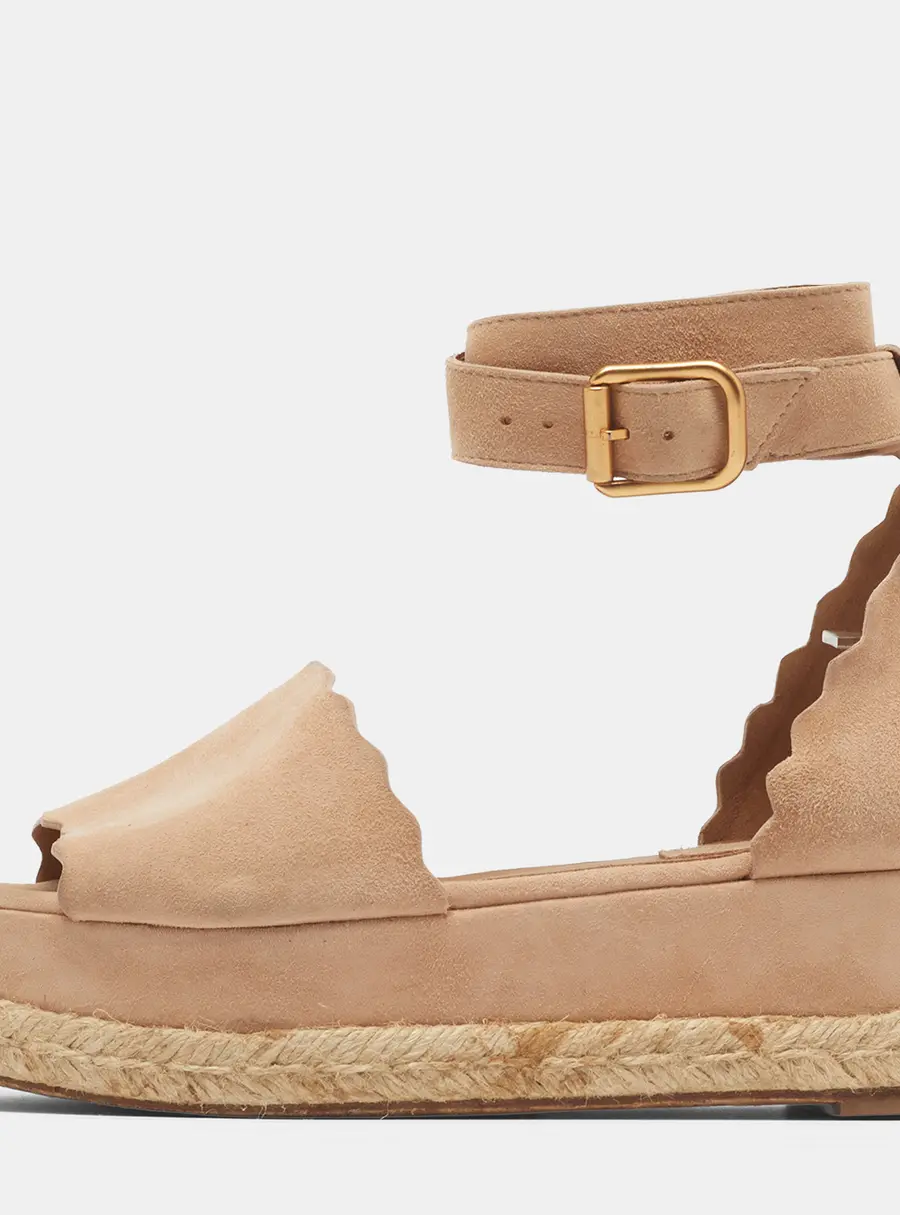 Chloe Laurena Scalloped Size 37 Beige Suede Wedge Sandals