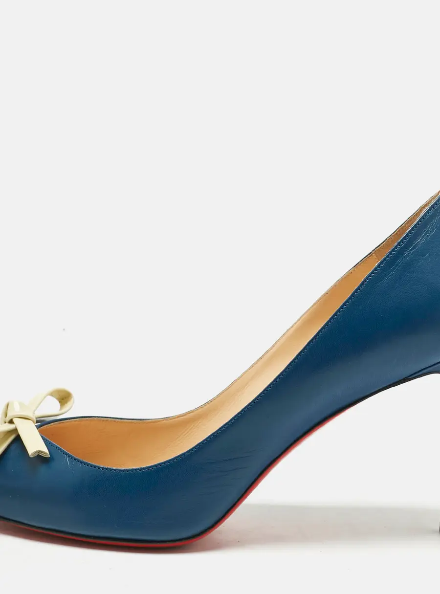 Christian Louboutin Navy Blue/Cream Leather Tibunodo Bow Peep Toe Pumps Size 40