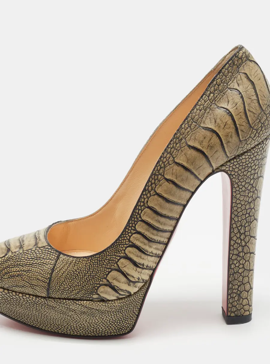 Christian Louboutin Bibi Size 38.5 Olive Green Ostrich Leg Leather Platform Pumps