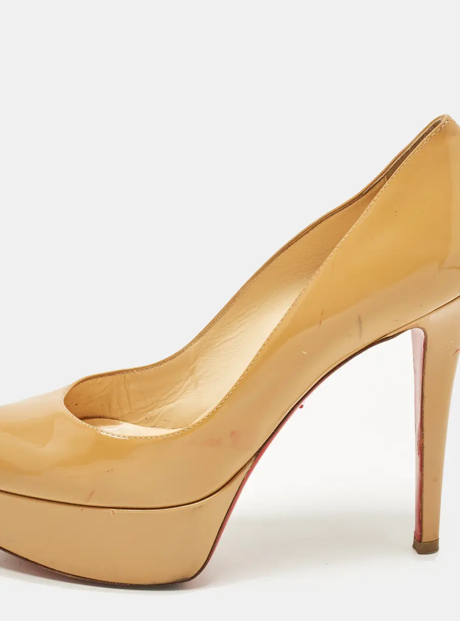 Christian Louboutin Bianca Size 36 Beige Patent Leather Platform Pumps