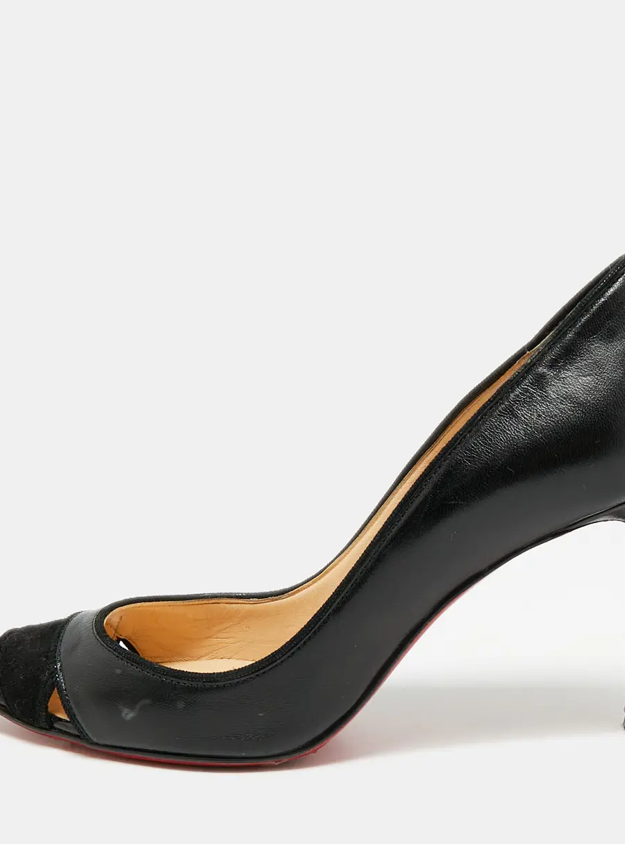 Christian Louboutin Eklectica Size 35.5 Black Leather and Suede Pumps