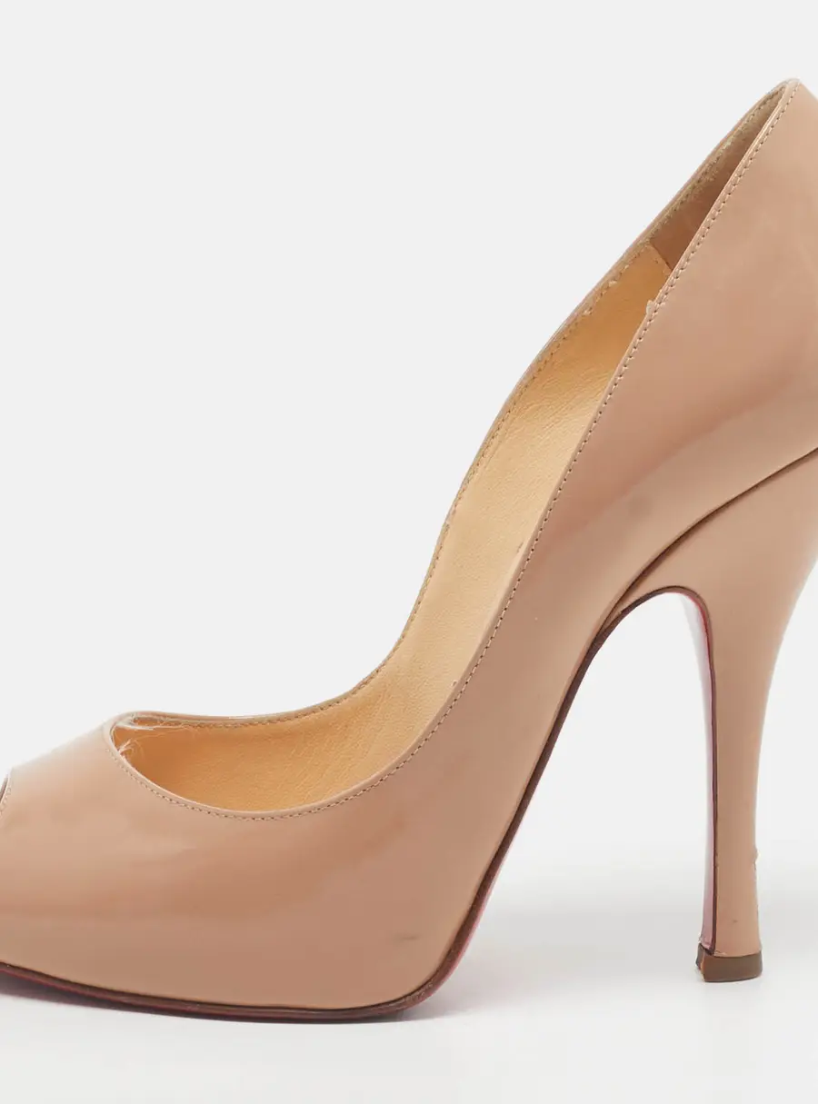 Christian Louboutin Very Prive Size 37 Beige Patent Leather Peep Toe Pumps