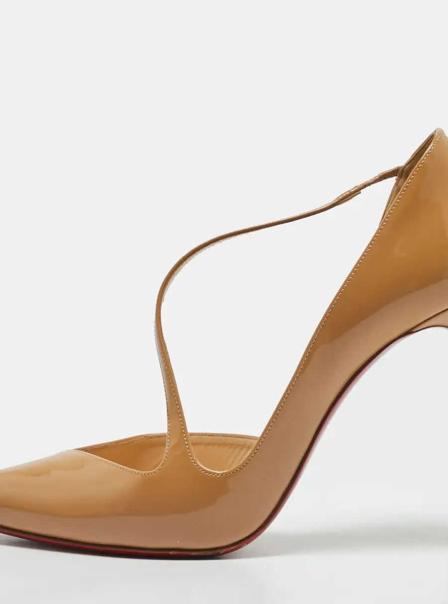 Christian Louboutin Jumping Size 39.5 Beige Patent Leather D'orsay Pumps