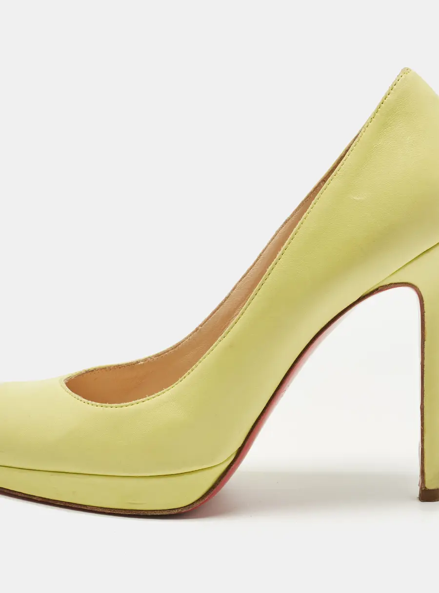 Christian Louboutin Rolando Size 38.5 Green Leather Platform Pumps