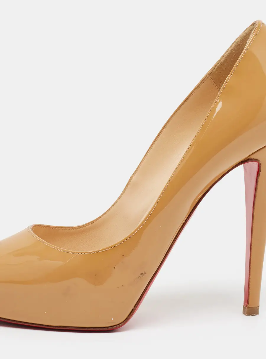 Christian Louboutin Very Prive Size 37.5 Beige Patent Leather Platform Pumps