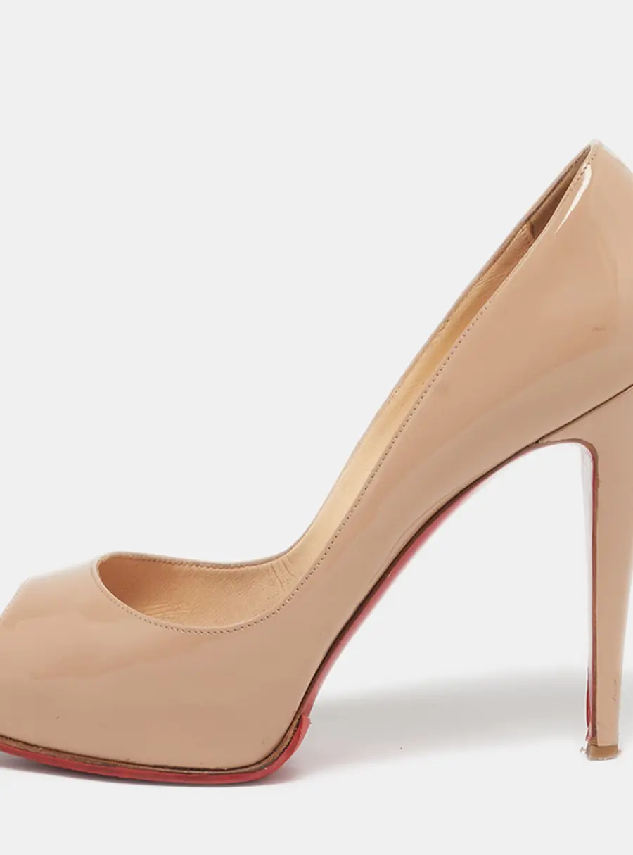 Christian Louboutin Very Prive Size 39 Beige Patent Leather Peep Toe Pumps
