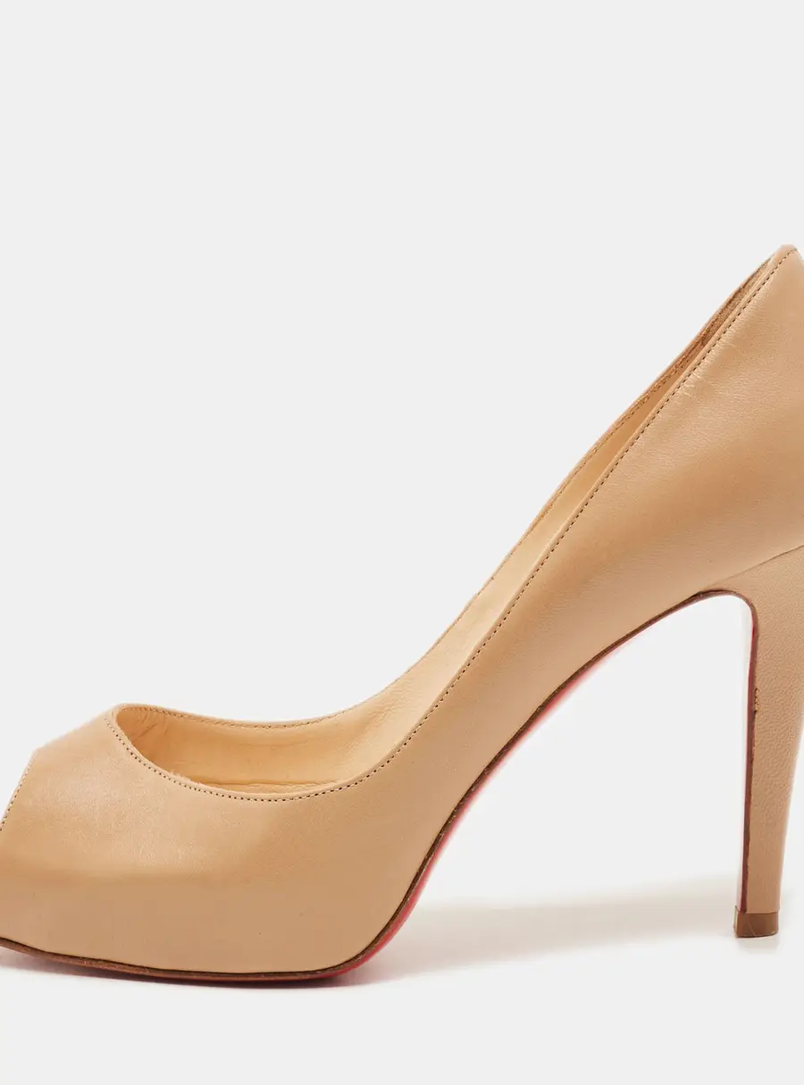 Christian Louboutin Very Prive Size 36 Beige Leather Peep Toe Pumps