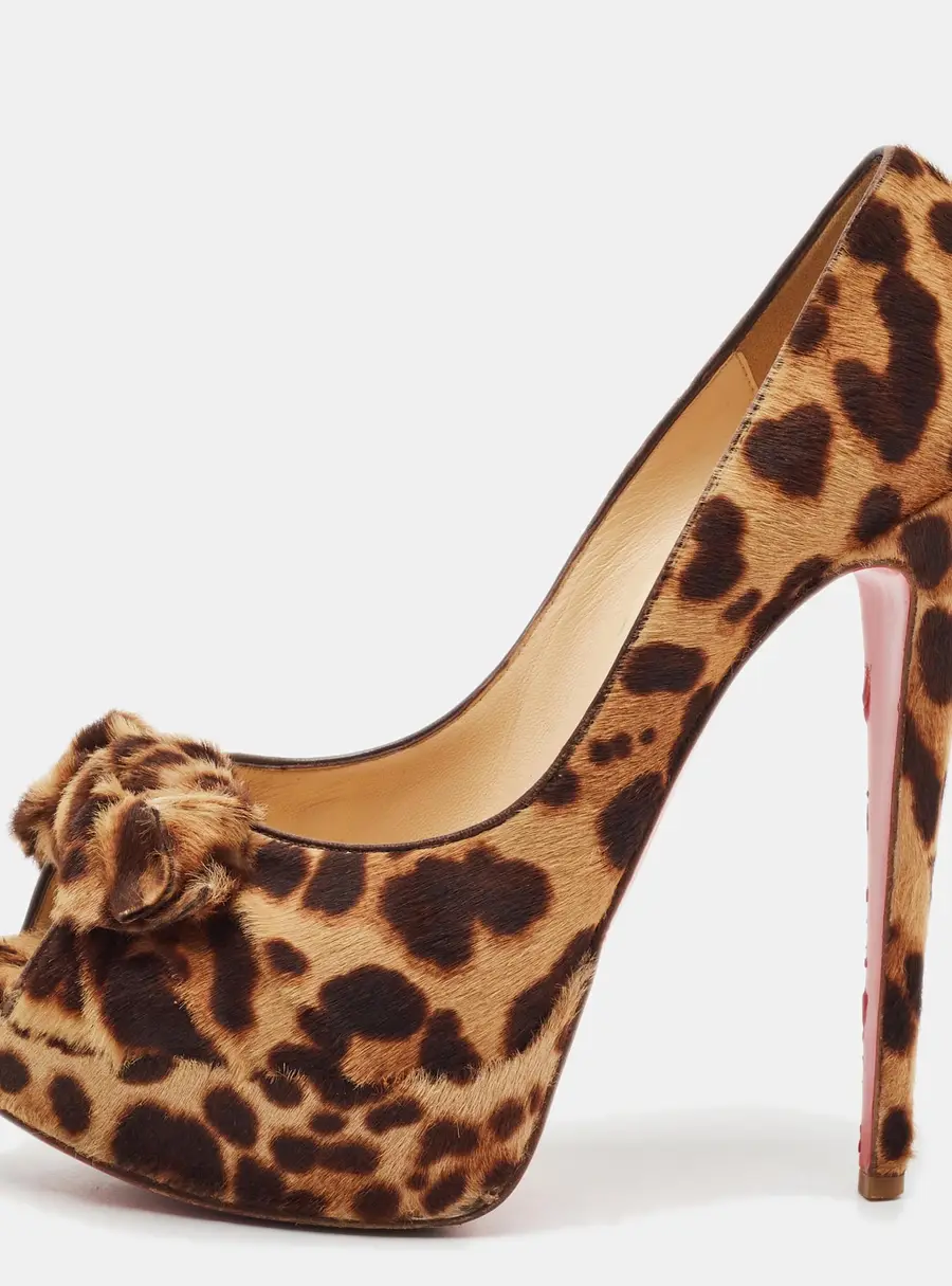Christian Louboutin Size 40 Brown/Beige Leopard Print Calf Hair Bow Peep Toe Platform Pumps