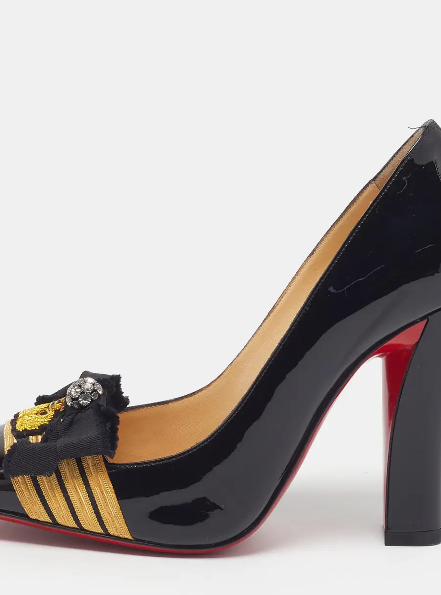 Christian Louboutin Militar Size 35 Black Patent Leather Pumps