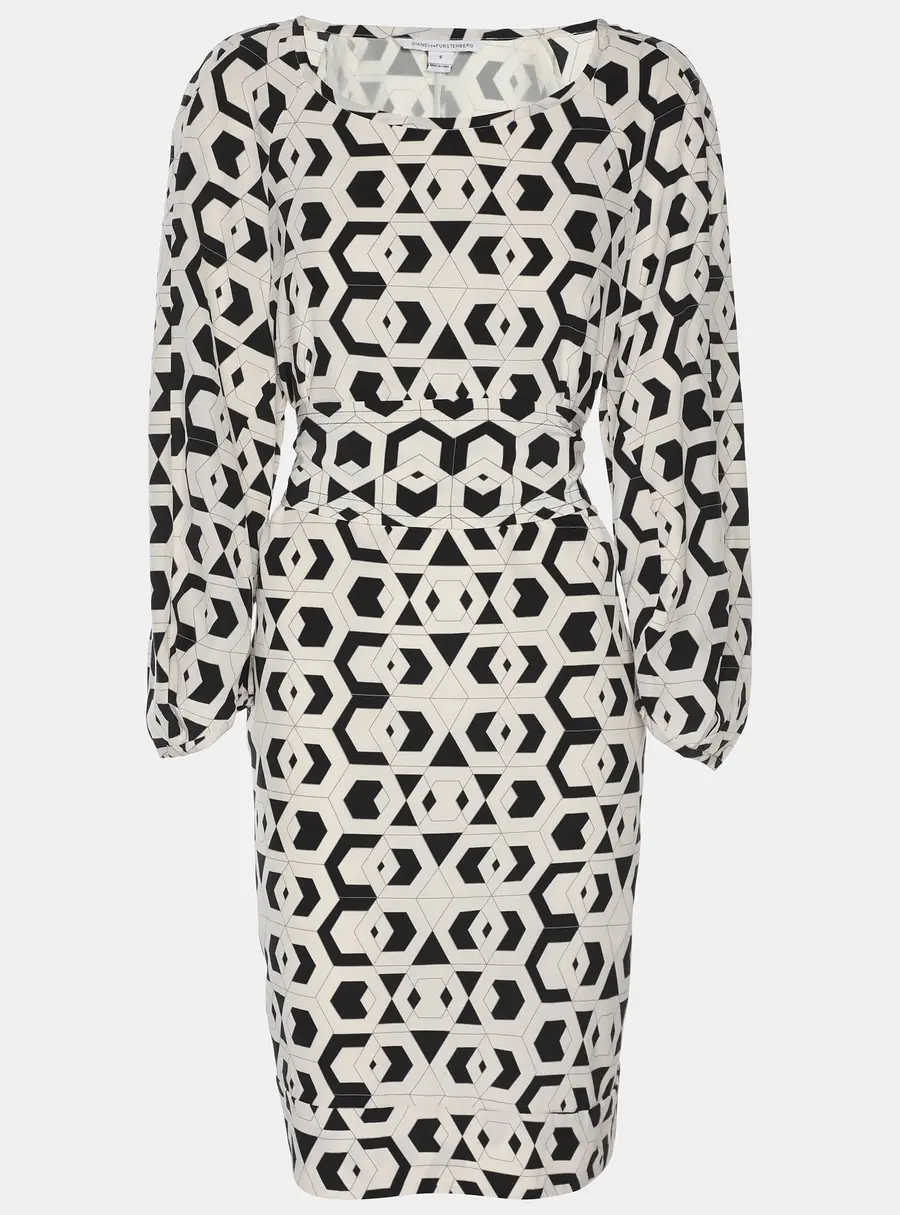 Diane Von Furstenberg Cream/Black Printed Silk Belted Dress S