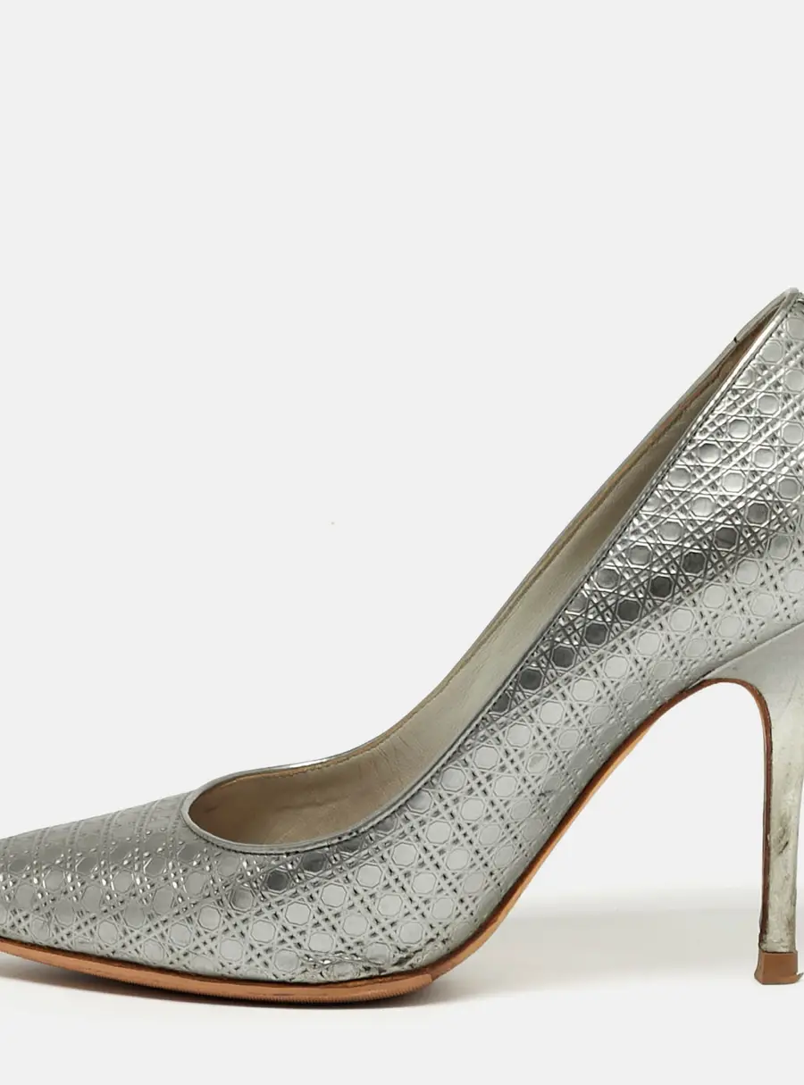 Dior Cherie Size 36 Silver Micro Cannage Leather Pointed Toe Pumps
