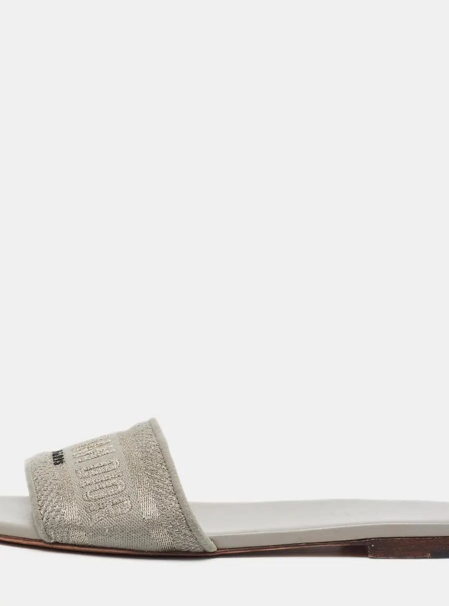 Dior Dway Size 39 Grey Canvas Flat Slides