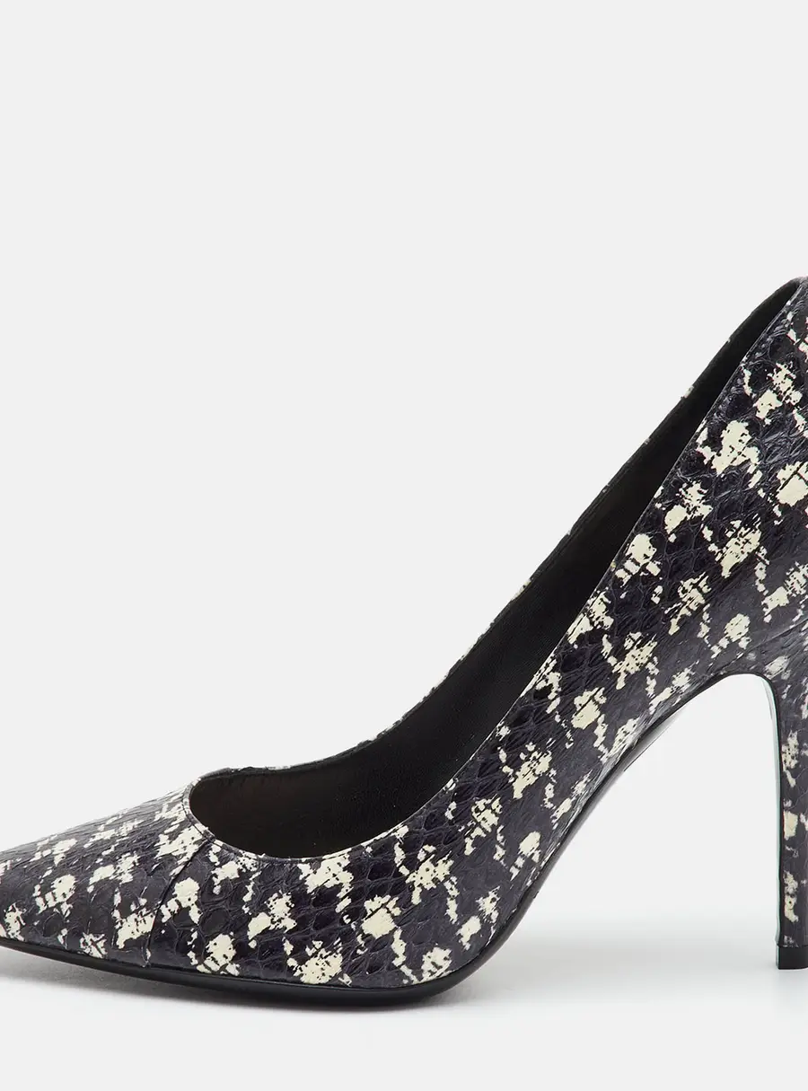 Dior Cherie Size 39 Black/White Snakeskin Leather Pointed Toe Pumps