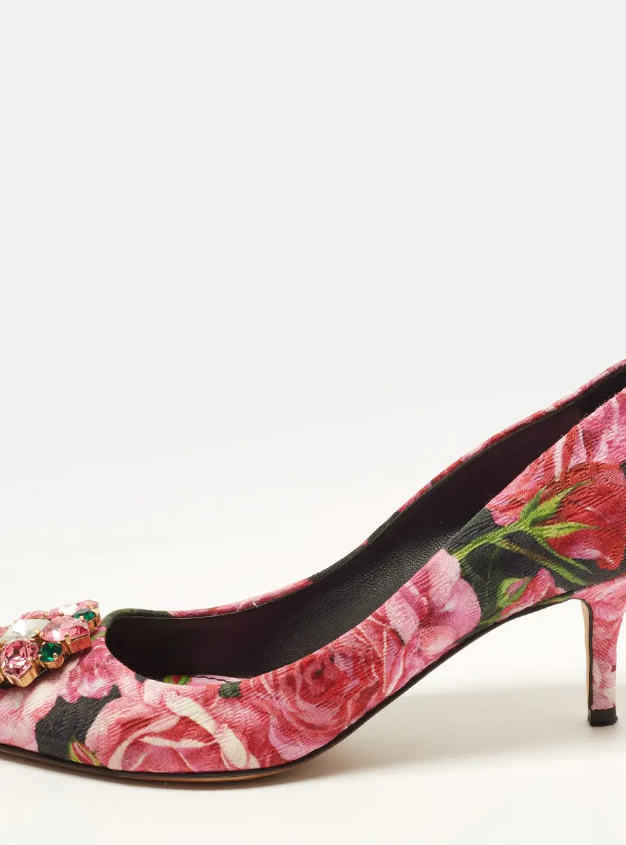 Dolce & Gabbana Bellucci Size 38 Multicolor Brocade Fabric Pumps