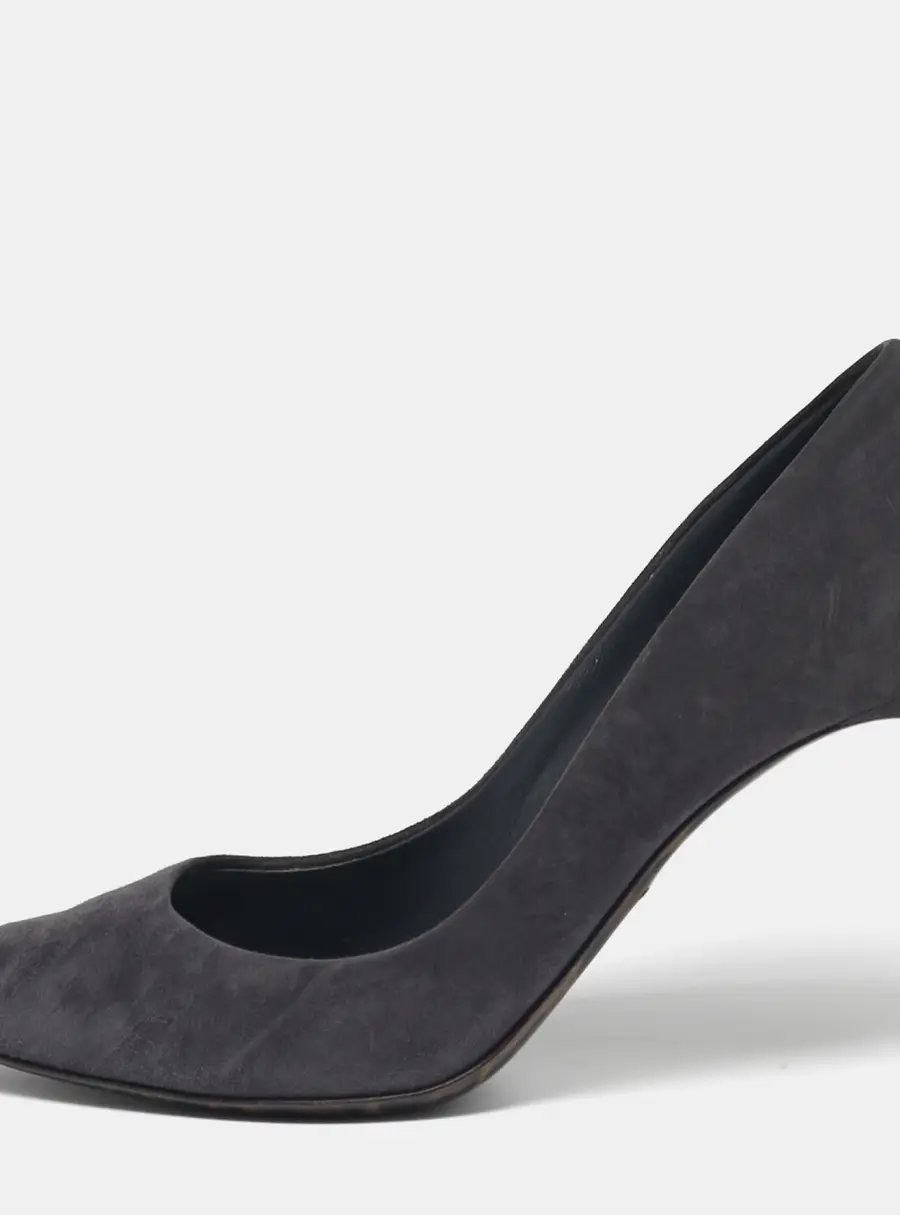Dolce & Gabbana Size 38 Grey Suede Pointed Toe Pumps