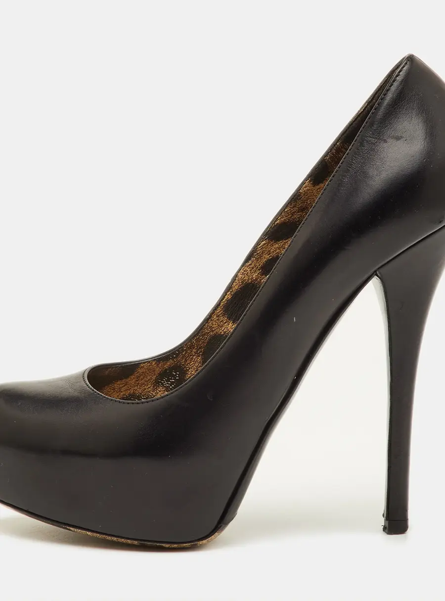 Dolce & Gabbana Size 38 Black Leather Platform Pumps