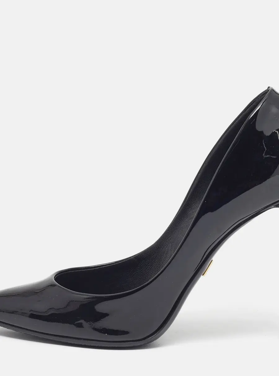 Dolce & Gabbana Size 39.5 Black Patent Leather Pointed Toe Pumps