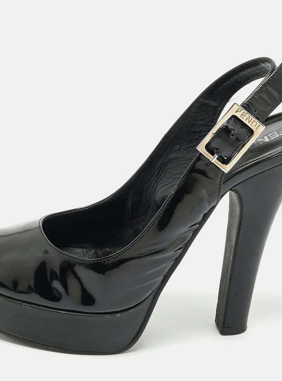 Fendi Size 38.5 Black Patent Leather Ankle Strap Sandals