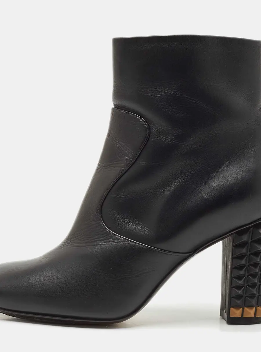 Fendi Black Leather Studded Ankle Boots Size 36