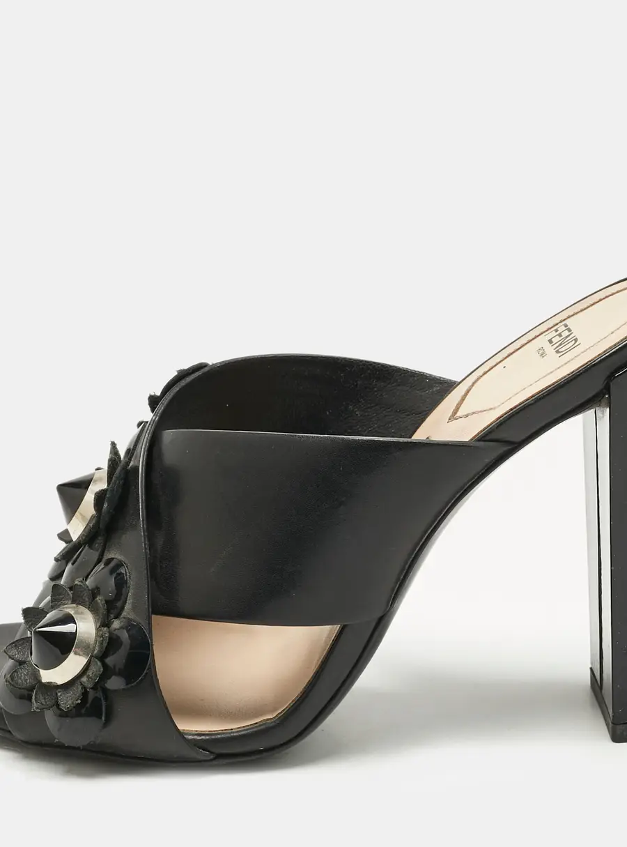 Fendi Black Patent and Leather Flowerland Criss Cross Slide Sandals Size 36