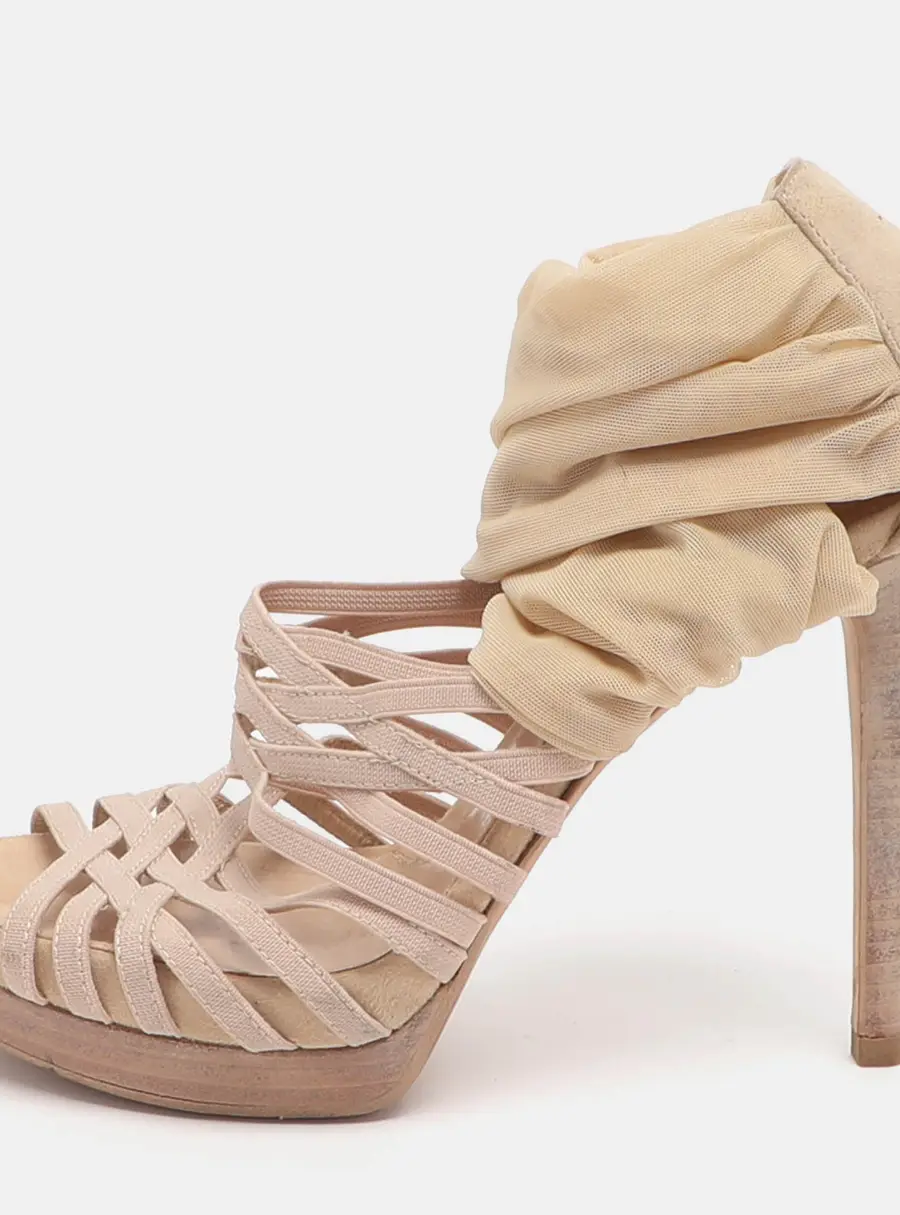 Fendi Strappy Size 35.5 Beige Elastane, Mesh and Suede Sandals
