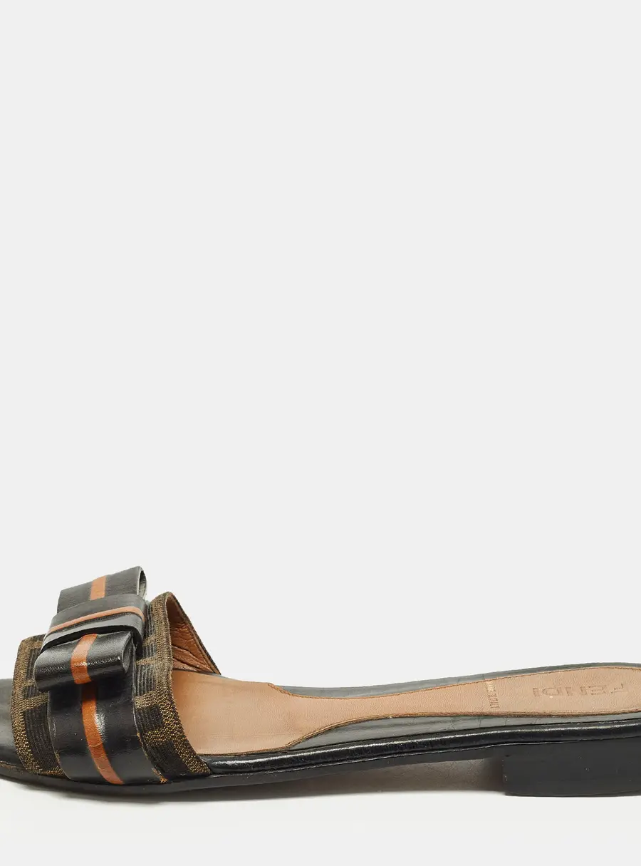 Fendi Baguette Size 35 Black/Brown Canvas and Leather Flat Slides