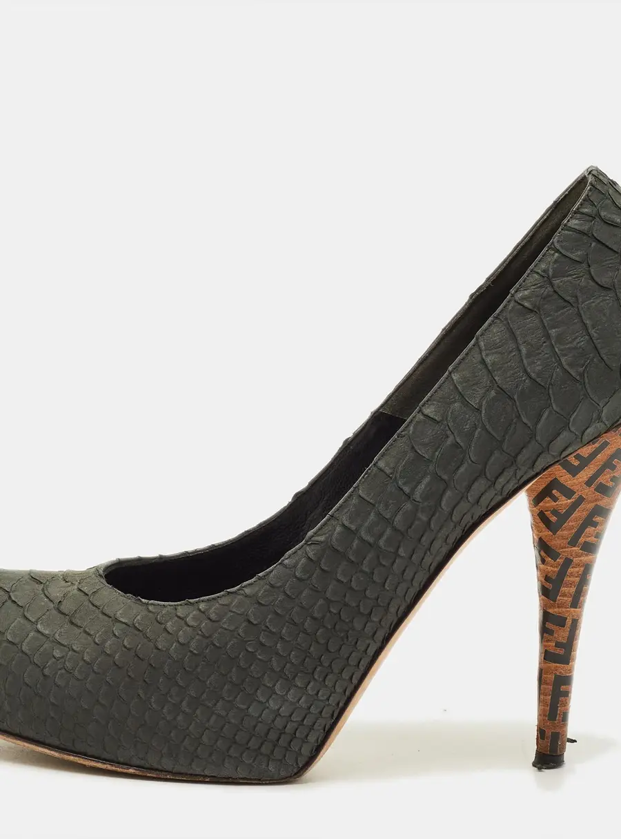 Fendi Fendista Size 40 Grey Python Embossed Leather Platform Pumps