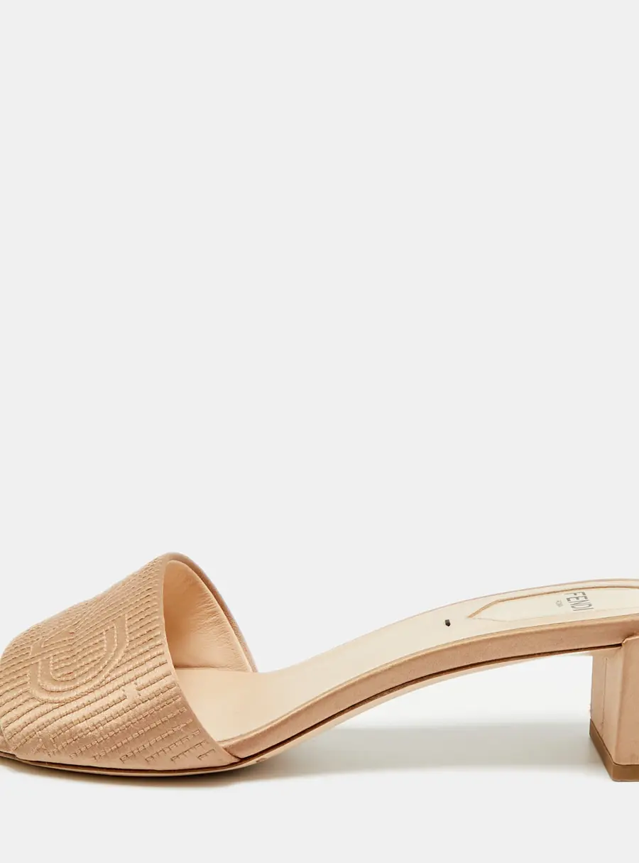 Fendi Size 37.5 Beige Satin Slide Logo Embroidered Block Heel Sandals