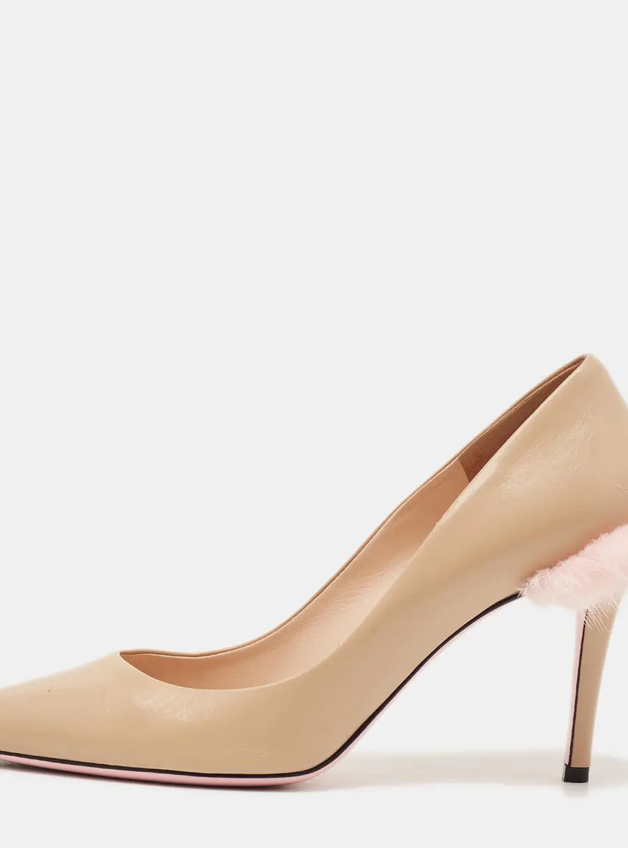 Fendi Size 40 Beige Leather and Mink Fur Pointed Toe Pumps