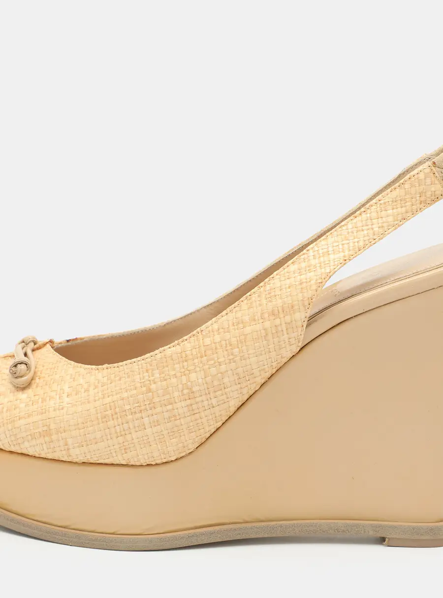 Fendi Fendista Size 41 Beige Raffia Wedge Sandals