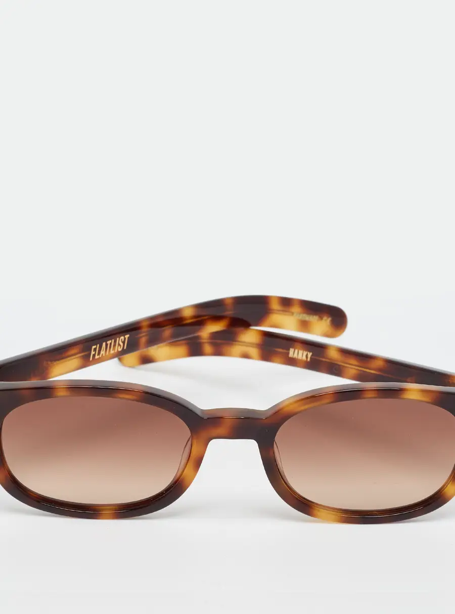 Flatlist Tortoise Brown 004 FL 697 Hanky Oval Sunglasses