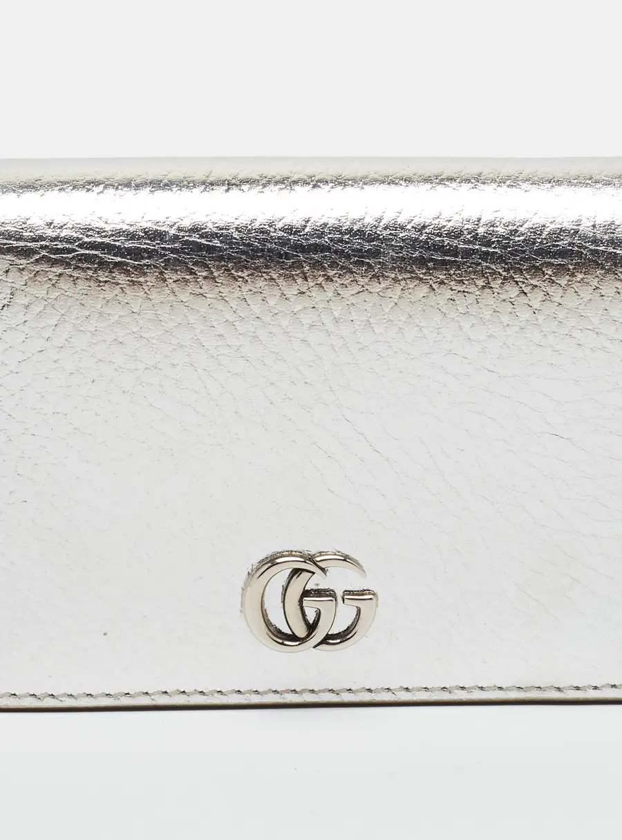 Gucci GG Marmont Flap Silver Glossy Leather Card Case