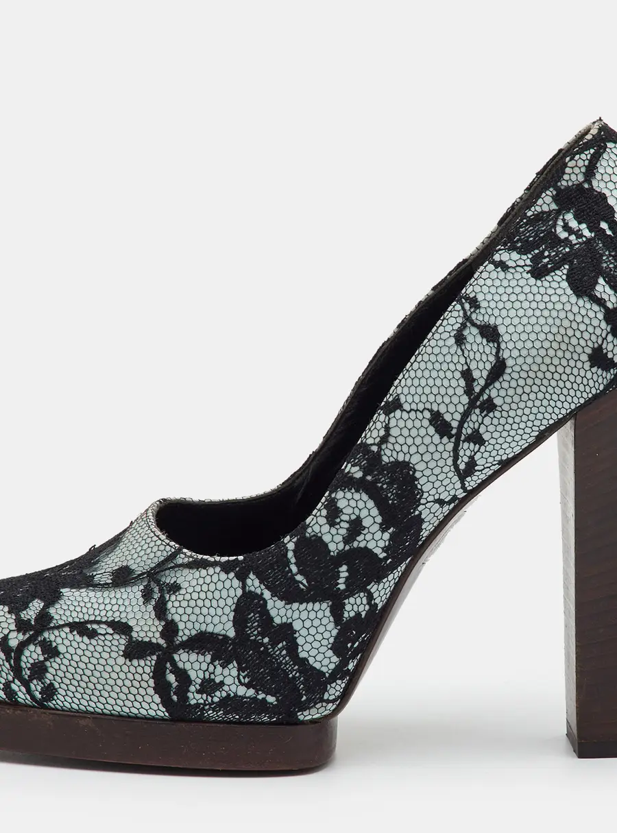 Gucci Size 39 Black/Light Blue Floral Lace and Satin Pumps