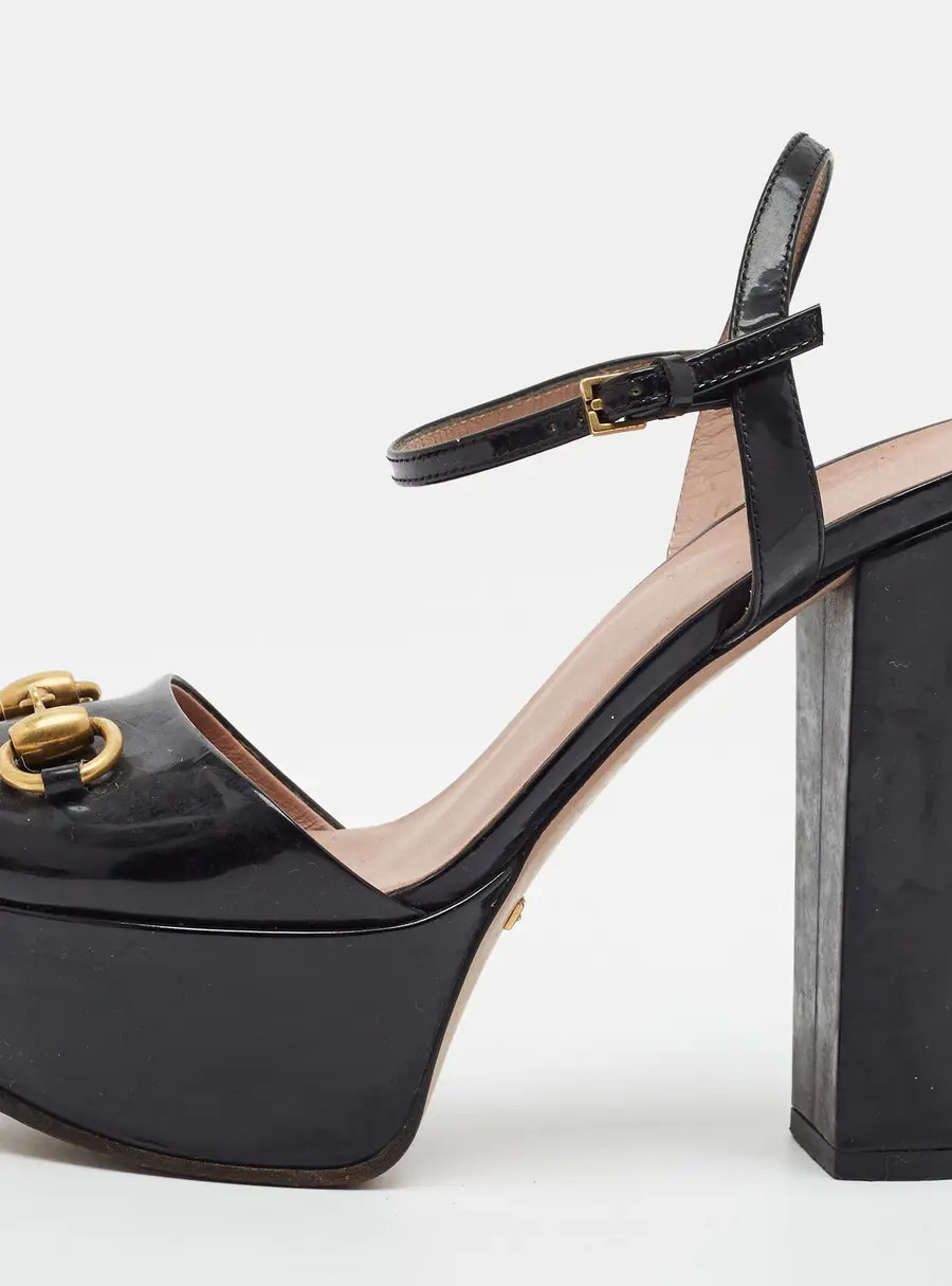 Gucci Claudie Size 35 Black Patent Leather Ankle Strap Sandals