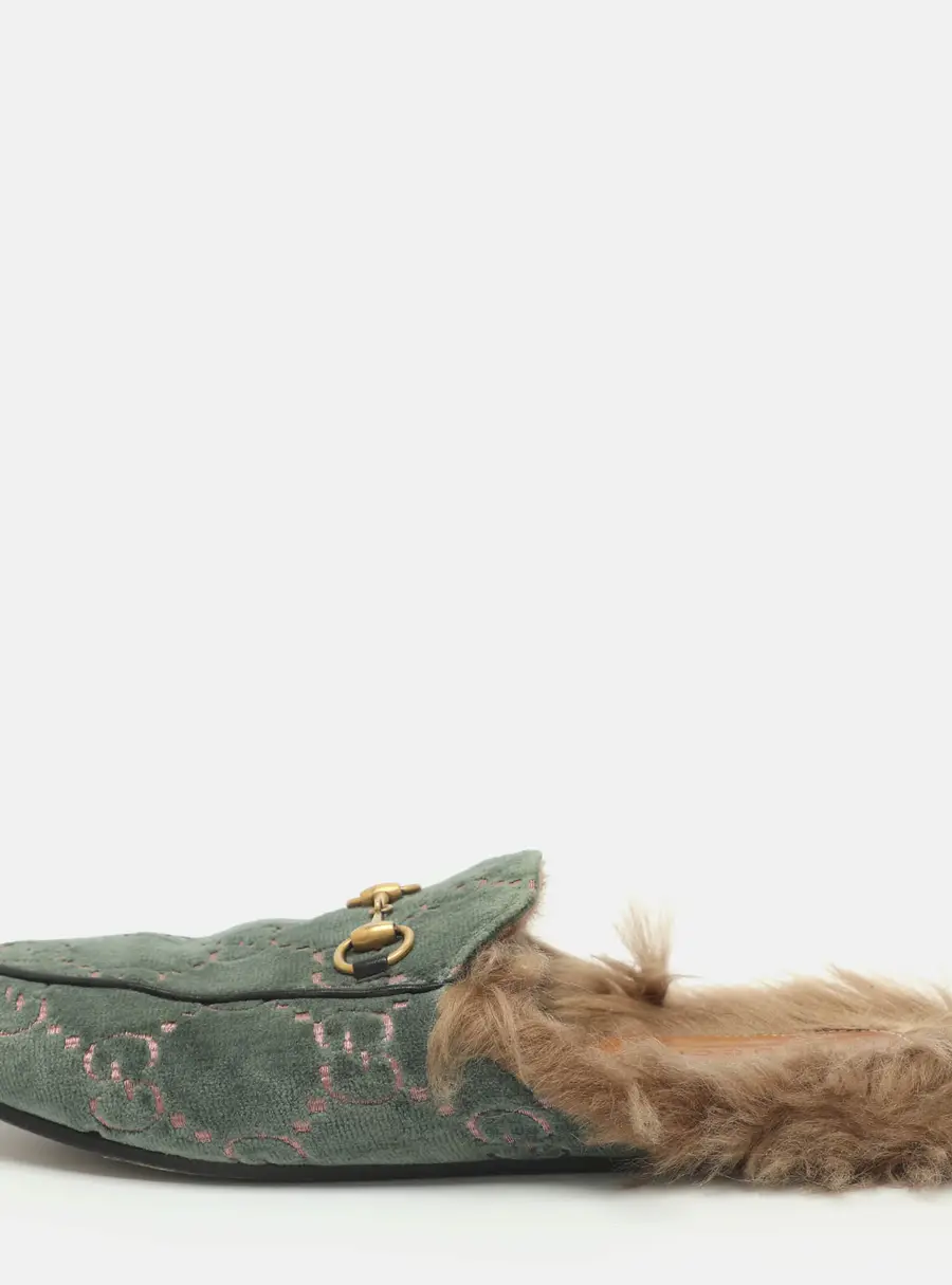 Gucci Princetown Size 40 Green GG Velvet and Fur Lined Flat Mule