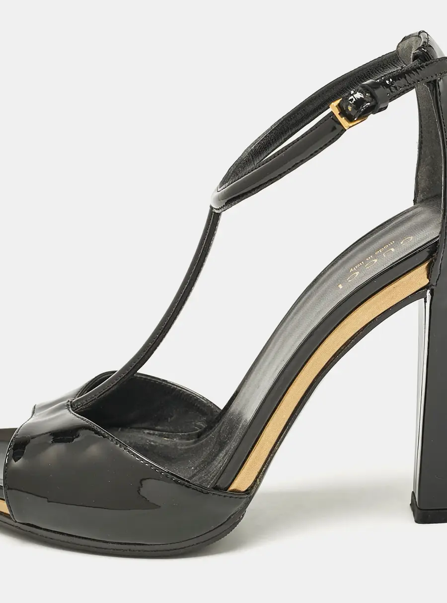 Gucci Black Patent Leather T- Strap Sandals Size 36.5