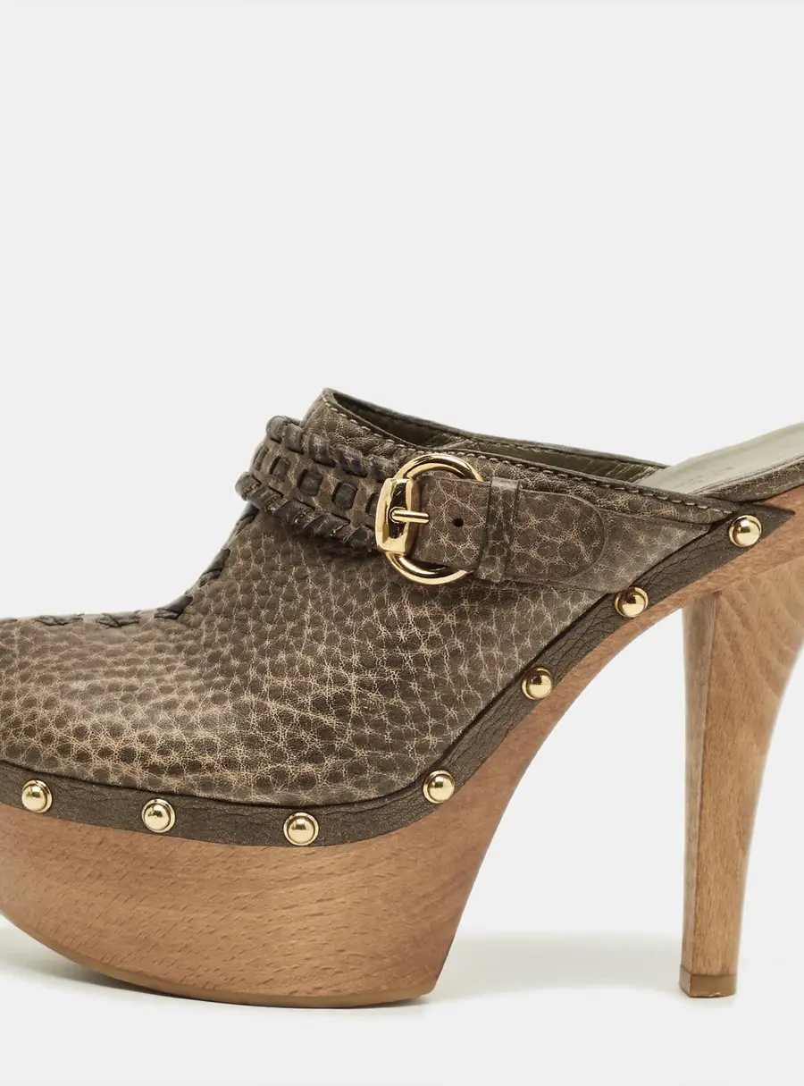 Gucci Olive Green Leather Janis Studded Clogs Size 38