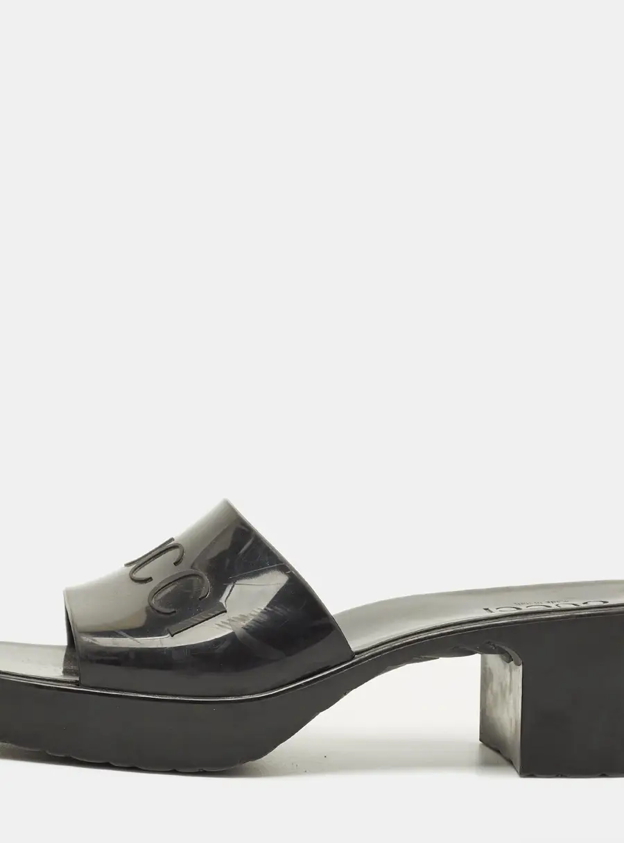 Gucci GG Logo Size 39 Black Rubber Slide Sandals