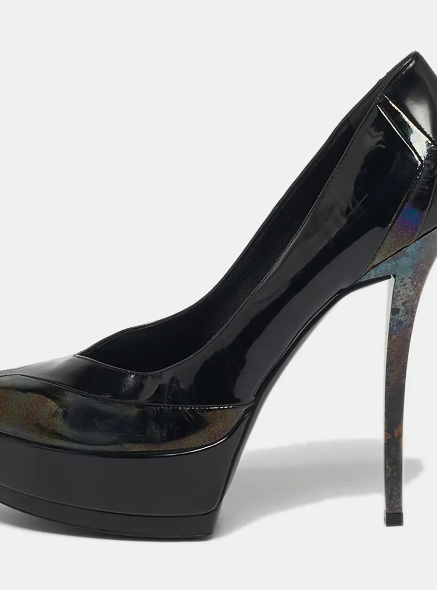 Gucci Size 38 Two Tone Patent and Leather Platform Pumps