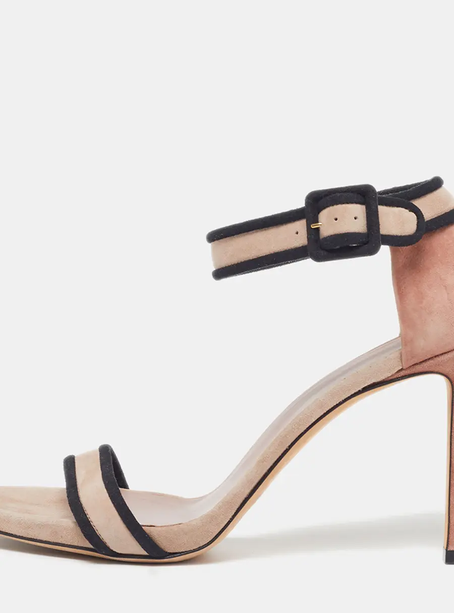 Gucci Size 39 Beige/Black Suede Ankle Strap Sandals