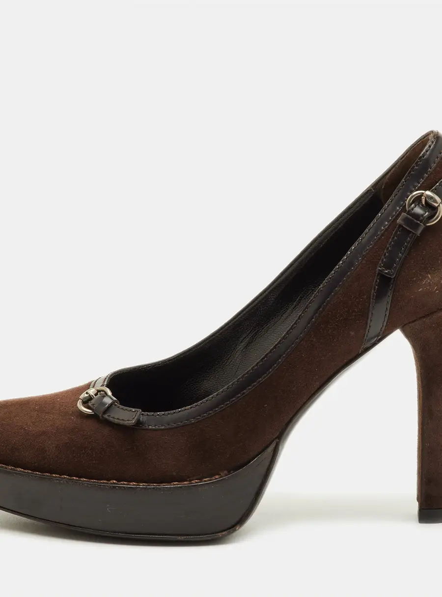 Gucci Size 35.5 Brown Suede and Leather Buckle Detail Round Toe Platform Pumps