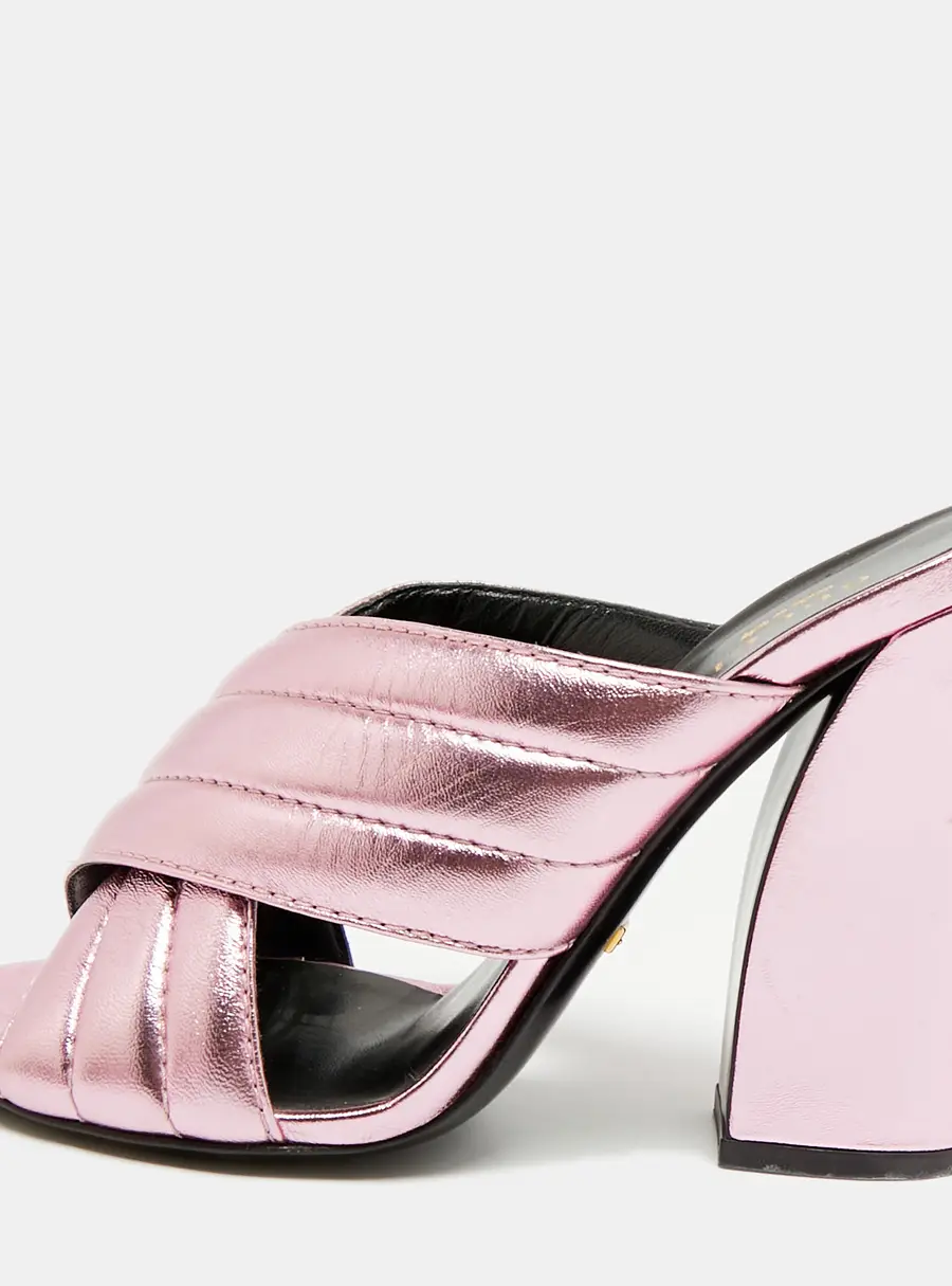 Gucci Sylvie Size 38.5 Metallic Rose Leather Sandals