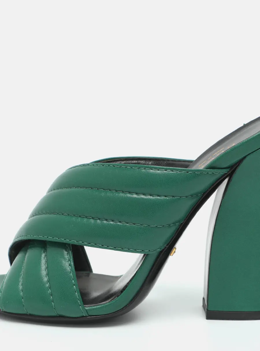 Gucci Webby Size 37 Green Quilted Leather Slide Sandals