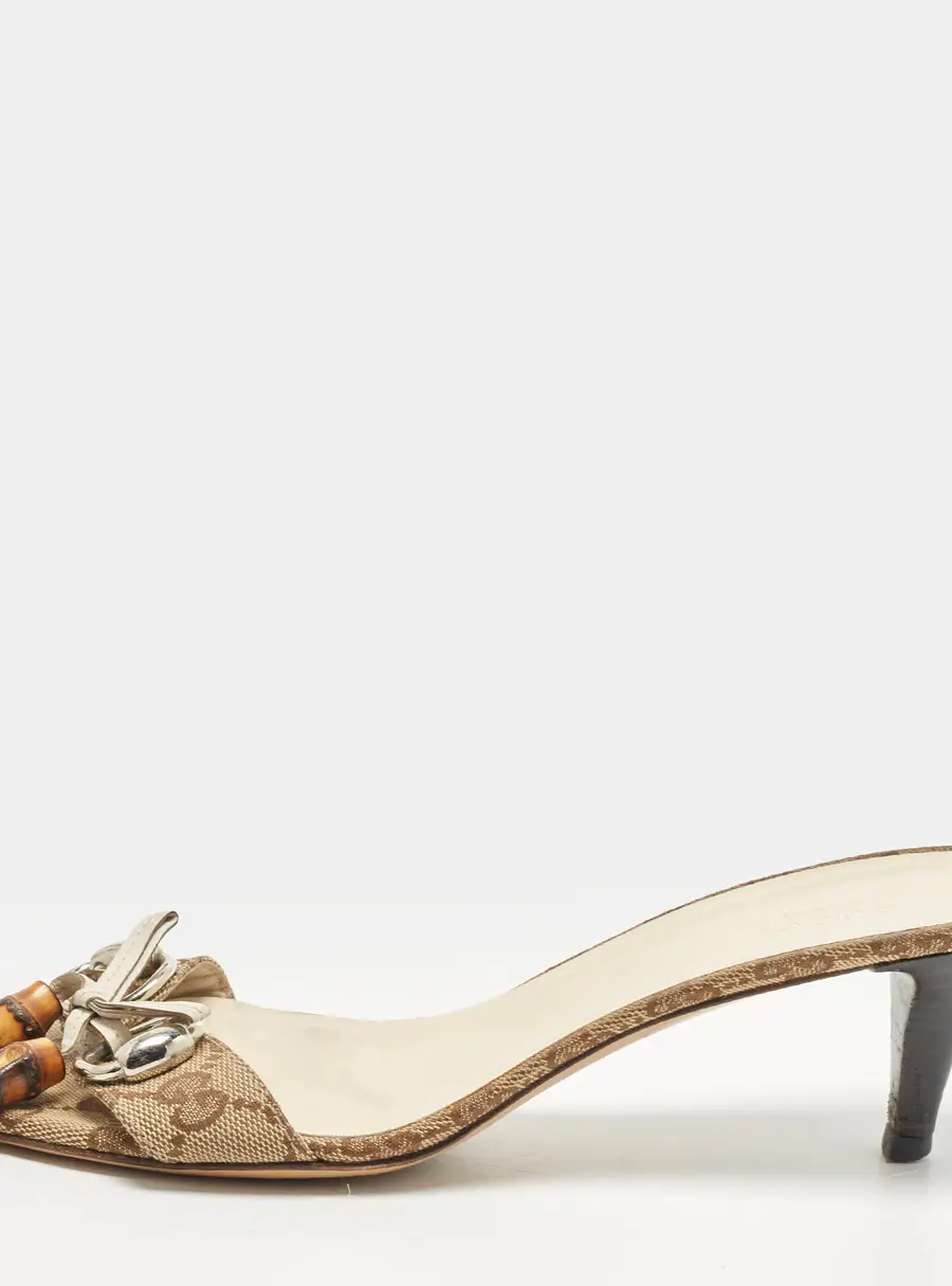 Gucci Fringe Size 39 Beige Canvas Slide Sandals