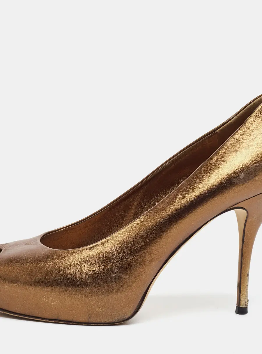 Gucci Size 39.5 Metallic Leather Peep Toe Platform Pumps