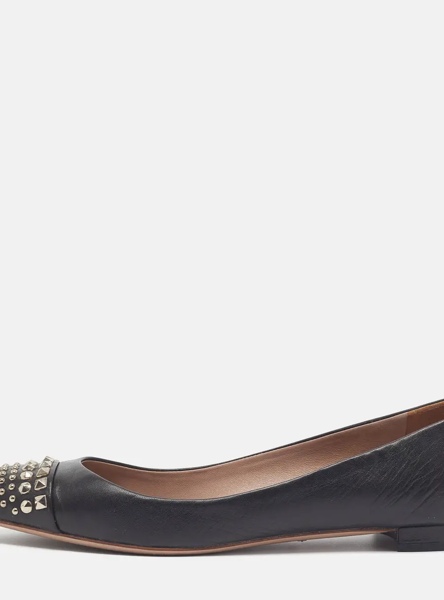 Gucci Size 38 Black Leather Studded Cap Toe Ballet Flats