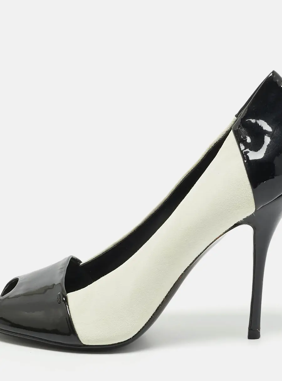 Gucci Size 39.5 Black/White Patent Leather and Suede Peep Toe Pumps
