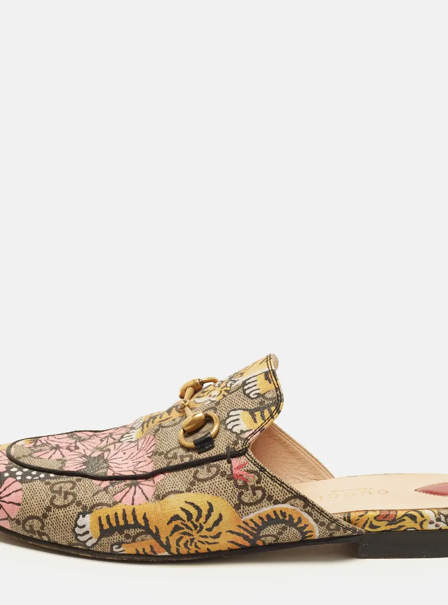 Gucci Princetown Size 36.5 Beige GG Tiger Printed Coated Canvas Flat Mules