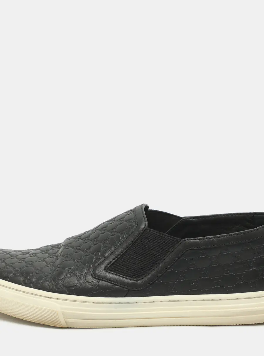 Gucci Size 37.5 Black Microguccissima Leather Slip On Sneakers